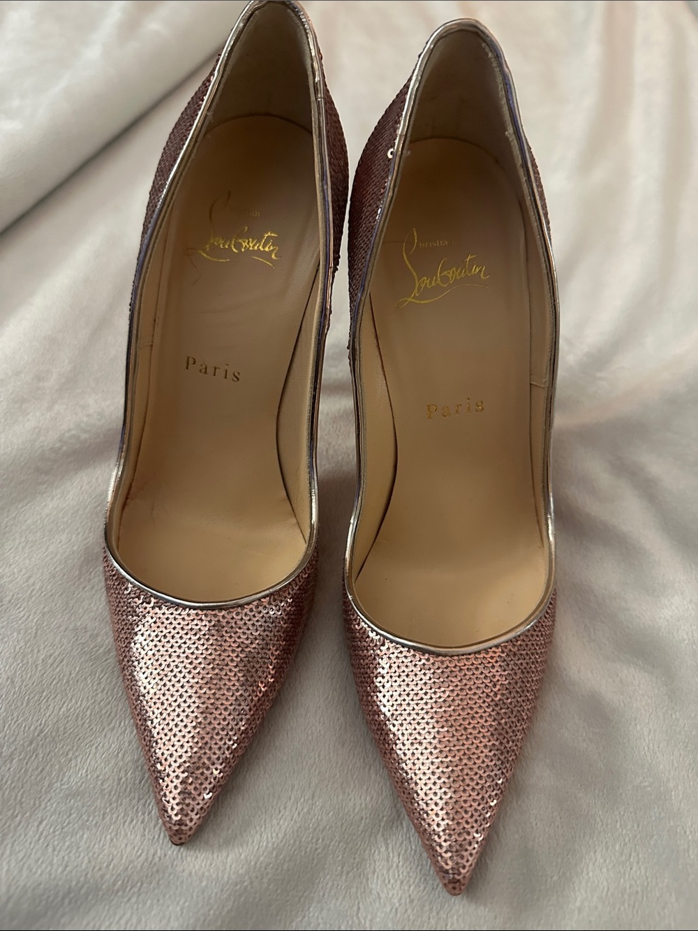 So Kate authentic Christian Louboutin Rose Metallic Sequin Pointed Toe Pumps